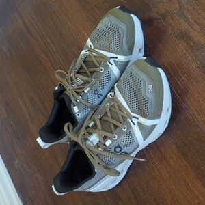 On Cloudsurfer Trail Shoe size 10